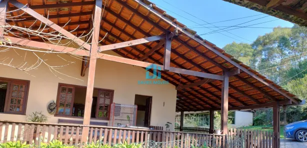 Fazenda / Sítio / Chácara com 3 Quartos à venda, 200m² no Capivari, Colombo