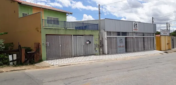 Sobrado com 4 Quartos à venda, 140m² no Jardim Gurilândia, Taubaté