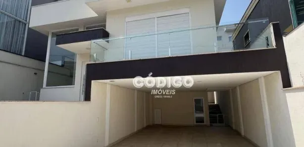 Sobrado com 3 Quartos para alugar, 260m² no Residencial Real Park, Arujá
