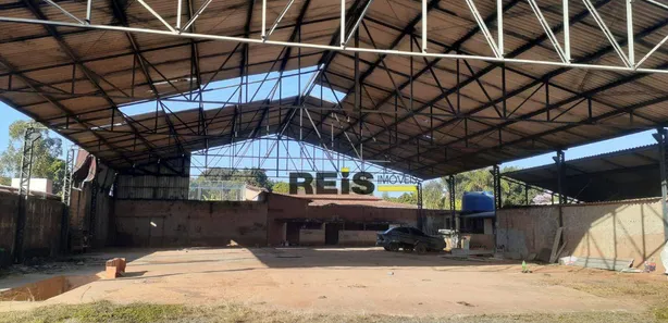 Galpão / Depósito / Armazém à venda, 630m² no Bosque dos Eucaliptos, Araçoiaba da Serra