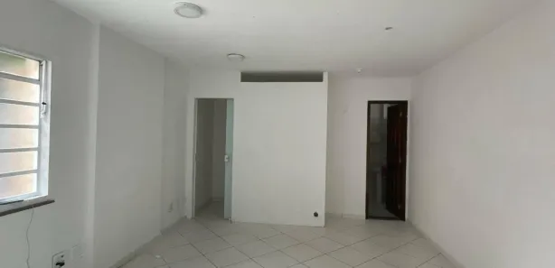 Loja / Salão / Ponto Comercial para alugar, 24m² no Centro, Itaguaí