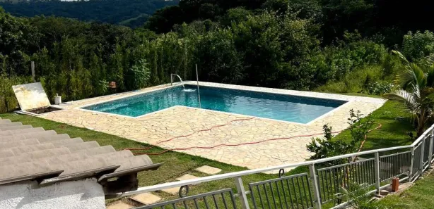 Fazenda / Sítio / Chácara com 4 Quartos à venda, 800m² no , Mairinque