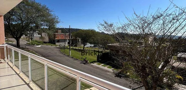 Casa de Condomínio com 3 Quartos para venda ou aluguel, 360m² no Estação, São Roque