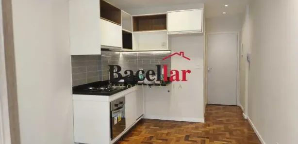 Kitnet com 1 Quarto à venda, 28m² no Copacabana, Rio de Janeiro