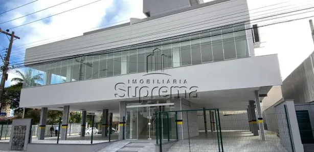 Loja / Salão / Ponto Comercial à venda, 1070m² no Cordeiros, Itajaí