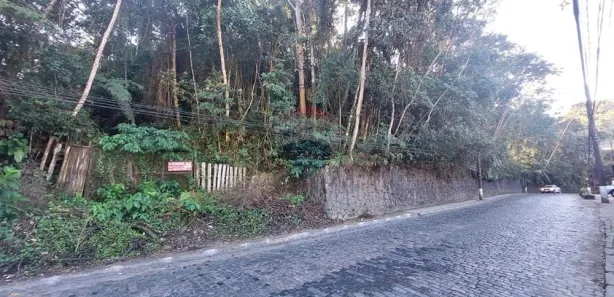Terreno / Lote / Condomínio à venda, 9542m² no Bingen, Petrópolis