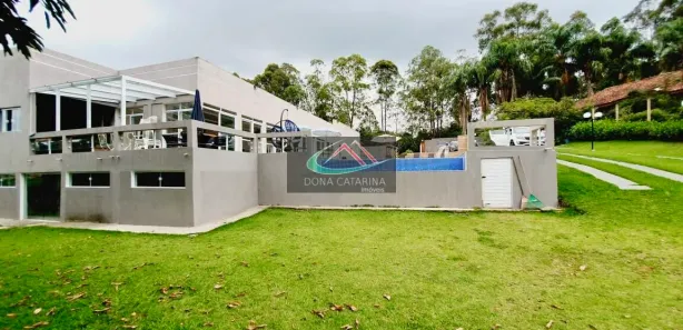 Fazenda / Sítio / Chácara com 4 Quartos à venda, 3000m² no , Mairinque
