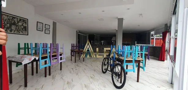 Loja / Salão / Ponto Comercial à venda, 309m² no Centro, Penha