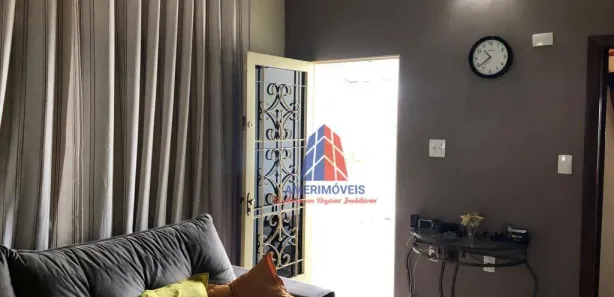 Sobrado com 3 Quartos à venda, 184m² no Vila Cordenonsi, Americana