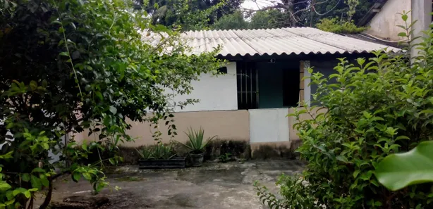 Casa com 1 Quarto para alugar, 40m² no Das Graças, Belford Roxo