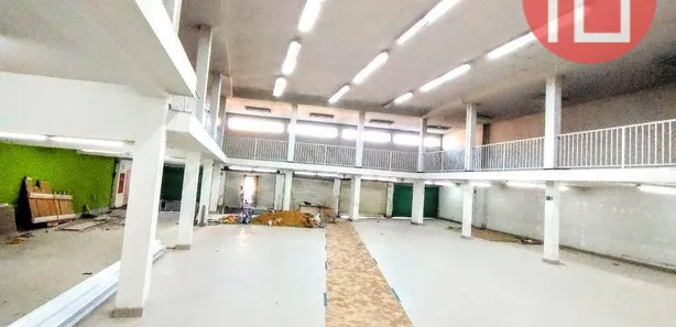 Prédio Inteiro para alugar, 1656m² no Centro, Bragança Paulista