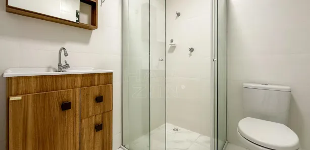 Apartamento com 2 Quartos para alugar, 60m² no Meia Praia, Navegantes