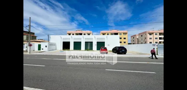 Galpão / Depósito / Armazém para alugar, 450m² no Farolândia, Aracaju