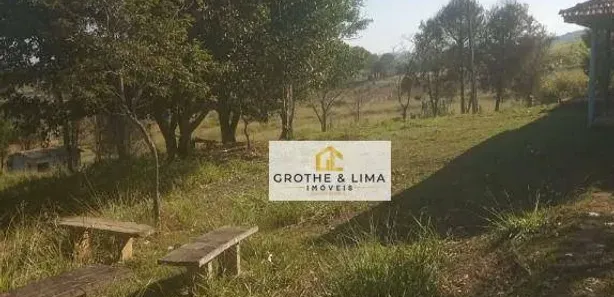 Fazenda / Sítio / Chácara com 3 Quartos à venda, 130m² no Chácara Marambaia, Caçapava
