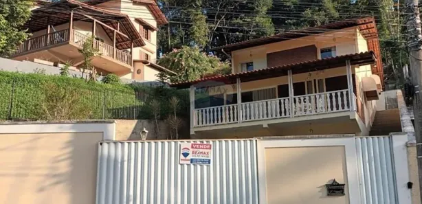 Casa com 4 Quartos à venda, 240m² no Centro, Bom Jardim