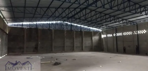 Galpão / Depósito / Armazém para alugar, 300m² no São José do Imbassaí, Maricá