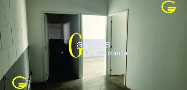 Galpão / Depósito / Armazém para alugar, 650m² no Vila Caldas, Carapicuíba