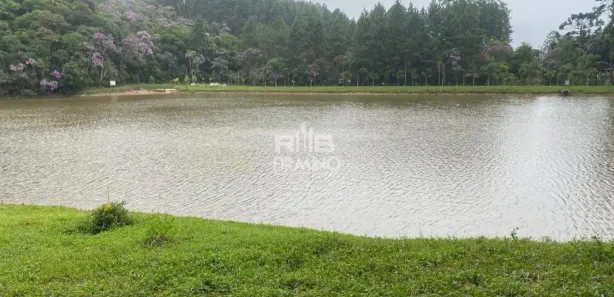 Fazenda / Sítio / Chácara com 3 Quartos à venda, 2181m² no Centro, Embu-Guaçu