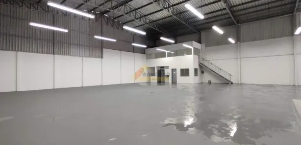 Galpão / Depósito / Armazém à venda, 710m² no Santo Antônio, Divinópolis
