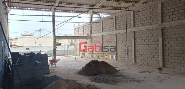 Galpão / Depósito / Armazém para alugar, 300m² no Campo Redondo, São Pedro da Aldeia