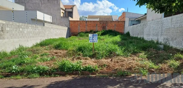 Terreno / Lote / Condomínio à venda, 223m² no Núcleo Habitacional Vale Verde, Apucarana