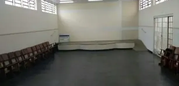 Loja / Salão / Ponto Comercial com 1 Quarto à venda, 160m² no Vila São Vicente, Uberaba