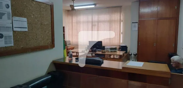Andar / Laje corporativa à venda, 222m² no Centro, Londrina