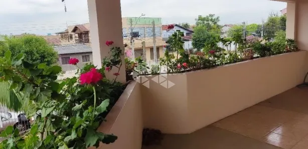 Casa com 4 Quartos à venda, 240m² no Niterói, Canoas