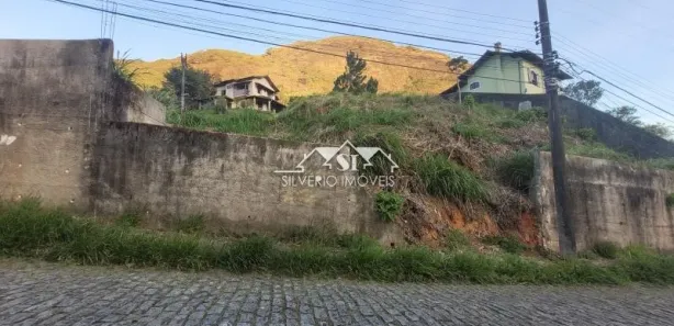 Terreno / Lote / Condomínio à venda, 830m² no Quitandinha, Petrópolis