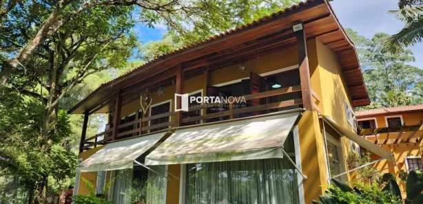 Fazenda / Sítio / Chácara com 3 Quartos para alugar, 461m² no Invernada, Embu das Artes