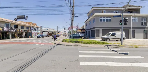 Prédio Inteiro à venda, 601m² no Sítio Cercado, Curitiba