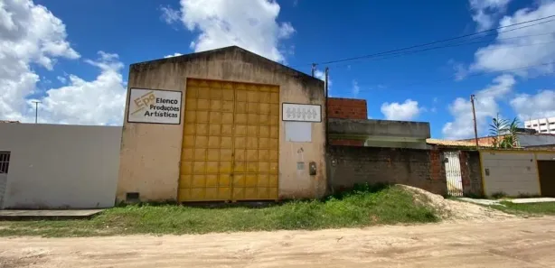 Galpão / Depósito / Armazém à venda, 200m² no Rosa Maria, São Cristóvão