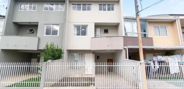 Sobrado com 3 Quartos à venda, 150m² no Vila Bancária, Campo Largo
