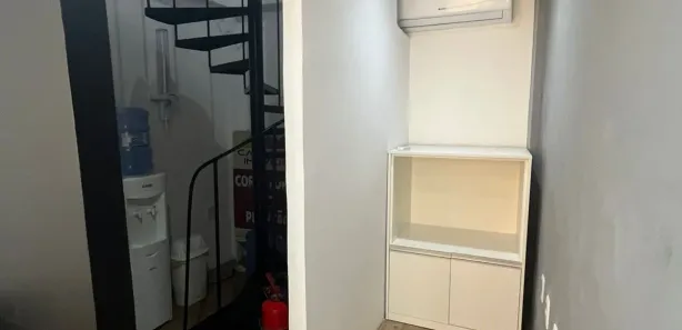 Loja / Salão / Ponto Comercial à venda, 50m² no Industrial, Camaçari