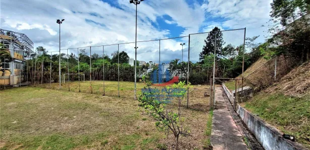 Prédio Inteiro para venda ou aluguel, 3294m² no Vila Jovina, Cotia