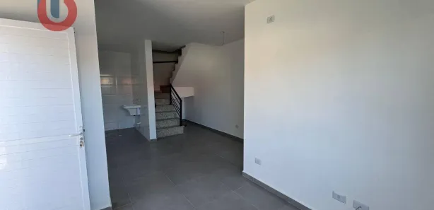 Sobrado com 2 Quartos para alugar, 75m² no Centro, Bertioga