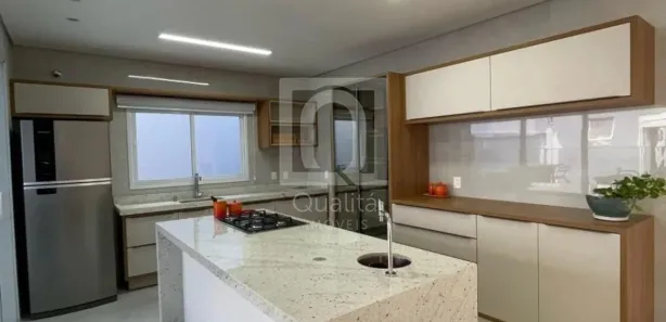 Casa de Condomínio com 3 Quartos à venda, 180m² no Aparecidinha, Sorocaba