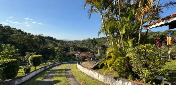 Fazenda / Sítio / Chácara com 2 Quartos à venda, 2000m² no Ibiúna, Ibiúna