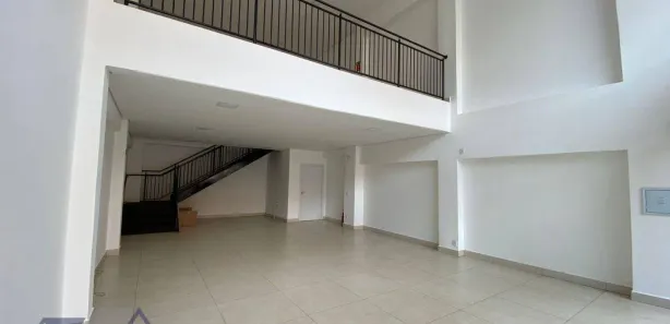 Conjunto Comercial / Sala para alugar, 126m² no Centro, Cascavel