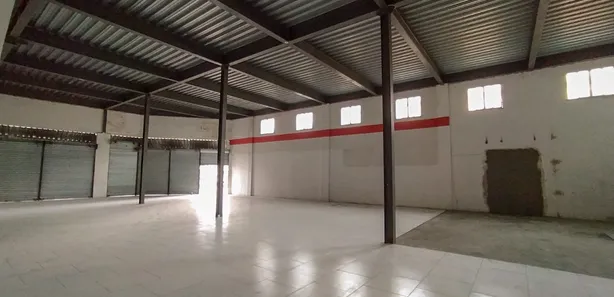 Loja / Salão / Ponto Comercial para alugar, 340m² no Piabetá (Inhomirim), Magé