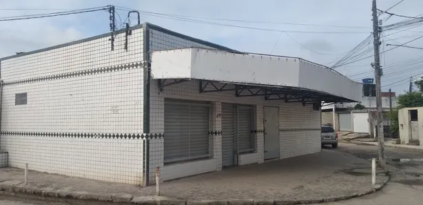 Loja / Salão / Ponto Comercial à venda, 266m² no Cajueiro Seco, Jaboatão dos Guararapes