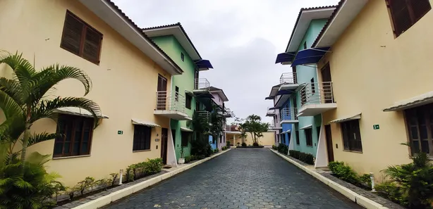 Sobrado com 3 Quartos para alugar, 90m² no Indaiá, Bertioga