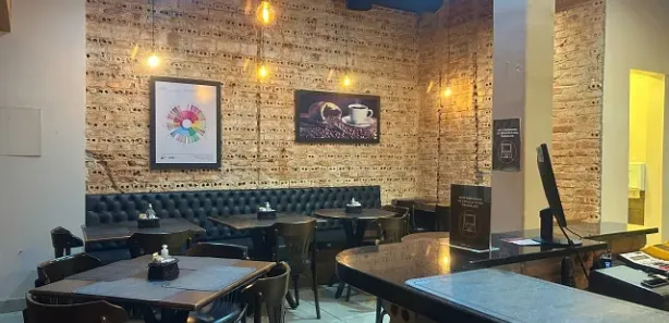 Loja / Salão / Ponto Comercial à venda, 85m² no Centro, Curitiba