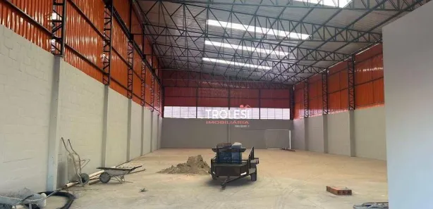 Galpão / Depósito / Armazém para venda ou aluguel, 728m² no Roseira de Cima, Jaguariúna