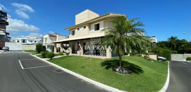 Casa de Condomínio com 4 Quartos à venda, 240m² no Centro, Balneário Piçarras