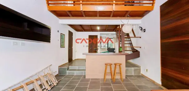 Casa com 5 Quartos para alugar, 400m² no Boa Vista, Curitiba