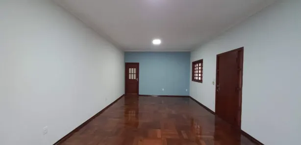 Casa com 3 Quartos para alugar, 210m² no Residencial Chácara São José, Limeira