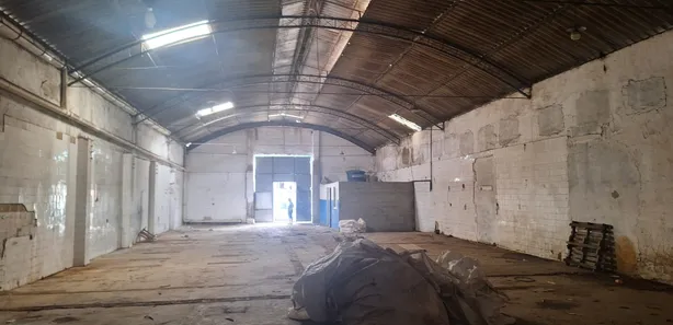 Galpão / Depósito / Armazém para alugar, 300m² no Porto da Pedra, São Gonçalo