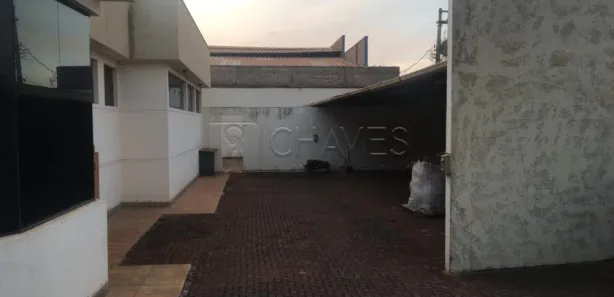 Loja / Salão / Ponto Comercial para alugar, 950m² no , Jardinópolis
