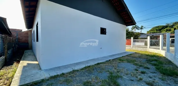 Casa com 2 Quartos para alugar, 70m² no Nossa Senhora de Fátima, Penha
